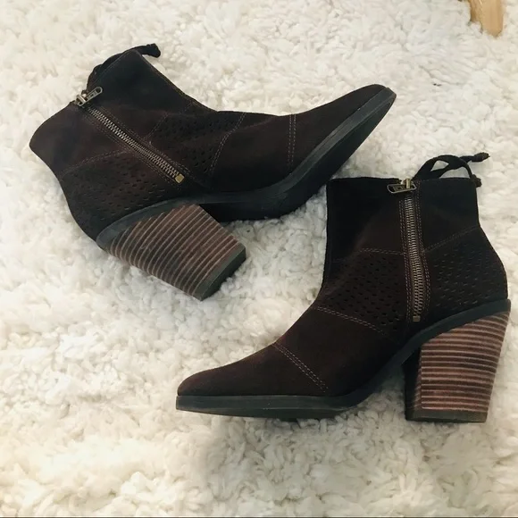 Lucky Brand Ramses Java Bootie - Picture 5 of 10